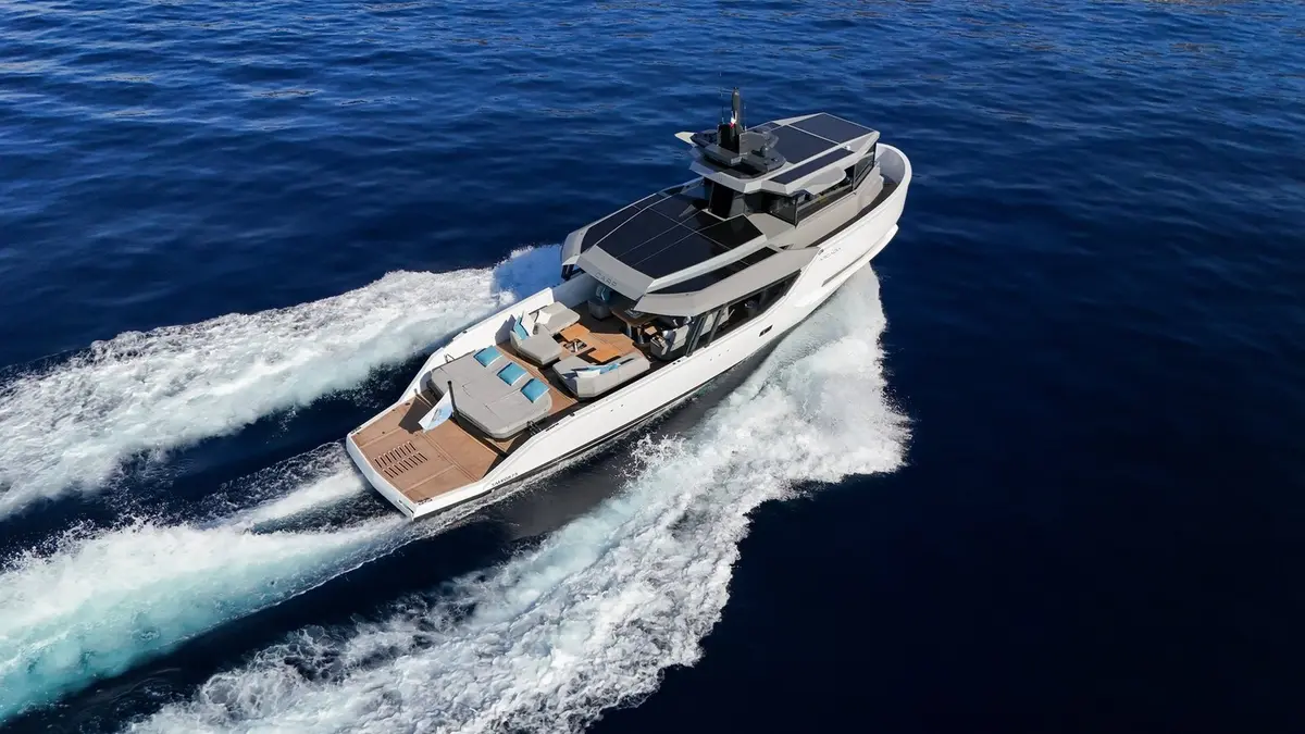Arcadia Sherpa 60, salon — Cannes Yachst hire, Cannes. Arcadia Sherpa 60 — 18.7m
