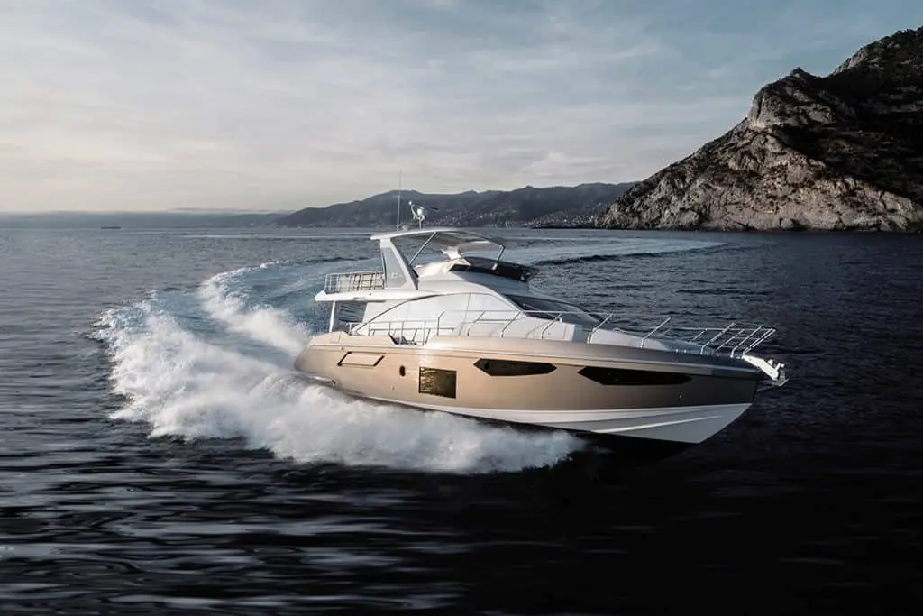 Azimut 60 Fly, внешний вид — Cannes Yachst hire, Канны. Azimut 60 Fly — 20m