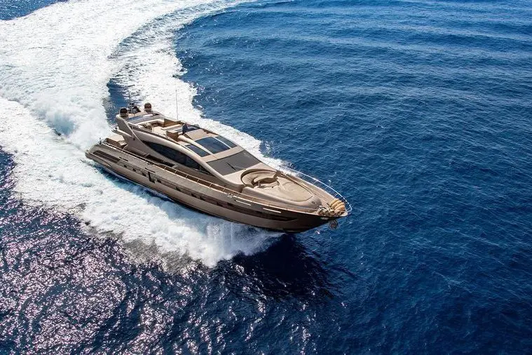 Cerri 102’ Flying Sport, main deck — Cannes Yachst hire, Cannes. Cerri 102’ Flying Sport — 31m