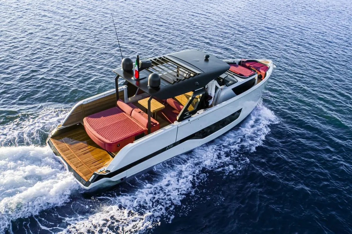 Cranchi A46, exterior — Cannes Yachst hire, Cannes. Cranchi A46 — 14m