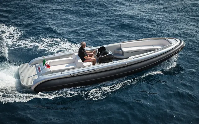 Dariel 7.5m — Cannes Yachst hire, Cannes
