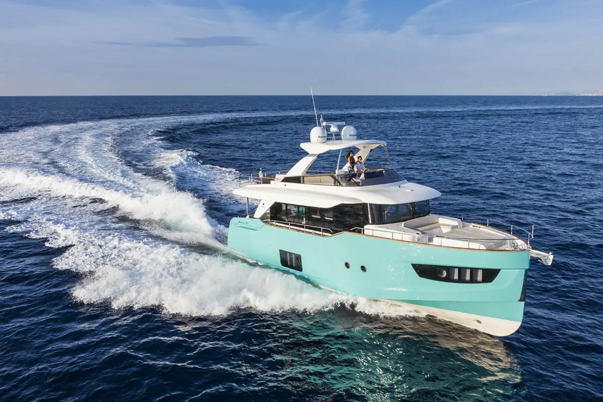 Navetta 58, main deck — Cannes Yachst hire, Cannes. Navetta 58 — 17m