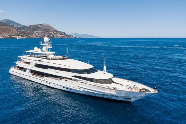 The Wellesley — Cannes Yachst hire, Cannes