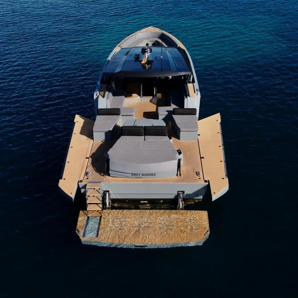 Okean 55, master cabin — Cannes Yachst hire, Cannes. Okean 55 — 16m