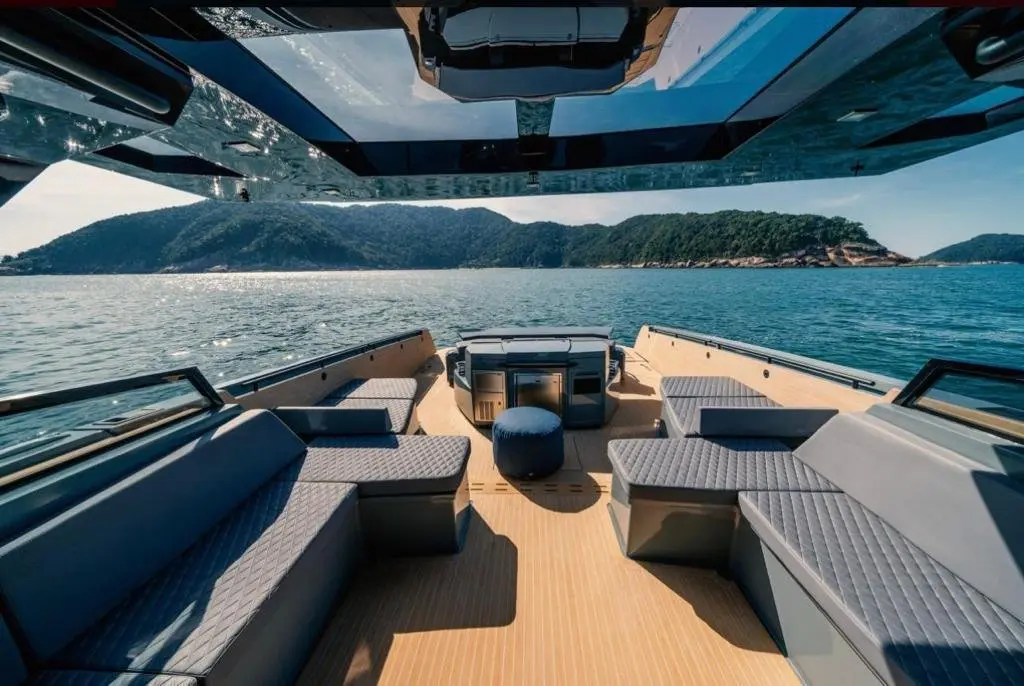 Okean 55, flybridge — Cannes Yachst hire, Cannes. Okean 55 — 16m