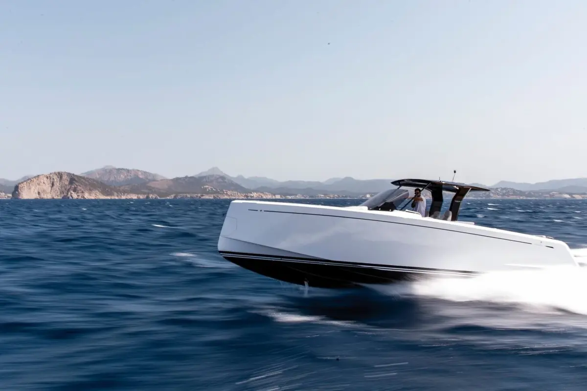 Pardo 38, exterior — Cannes Yachst hire, Cannes. Pardo 38 — 11.56m