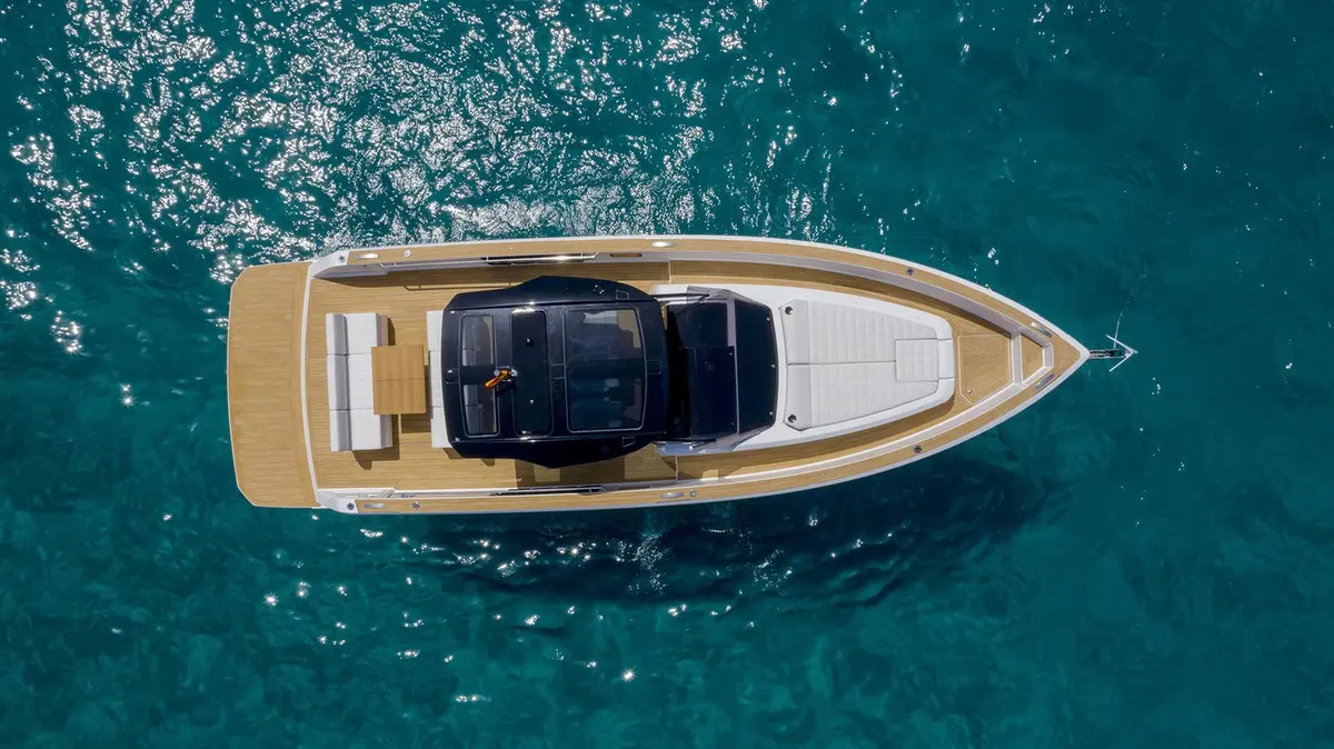 Pardo 38, aft deck — Cannes Yachst hire, Cannes. Pardo 38 — 11.56m