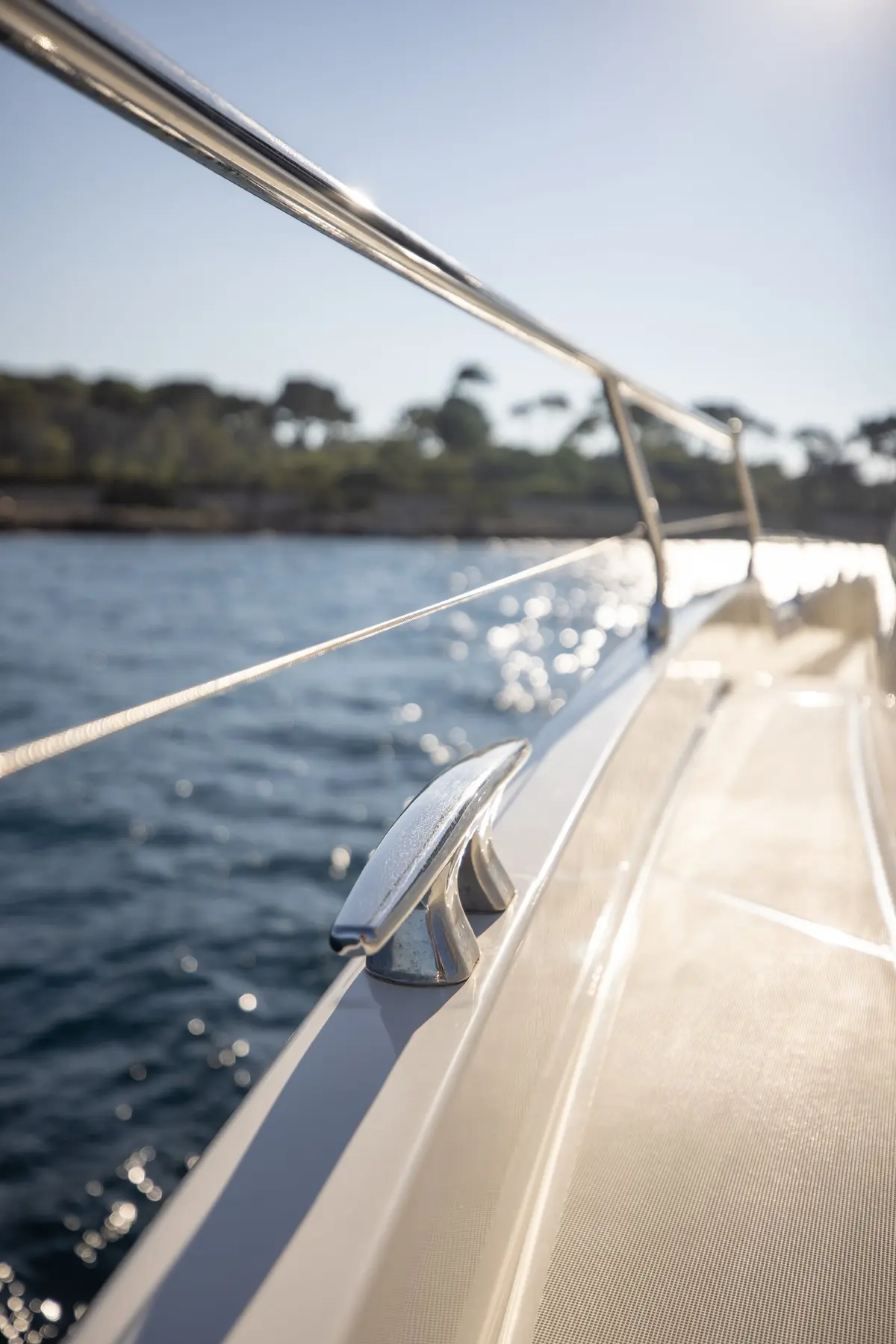 Prestige 680s, кормовая палуба — Cannes Yachst hire, Канны. Prestige 680s — 21.4m