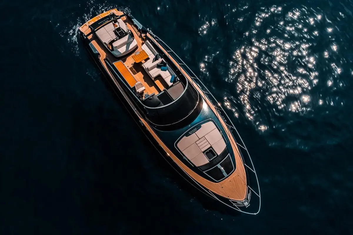 Riva 56 Rivale, flybridge — Cannes Yachst hire, Cannes. Riva 56 Rivale — 17m