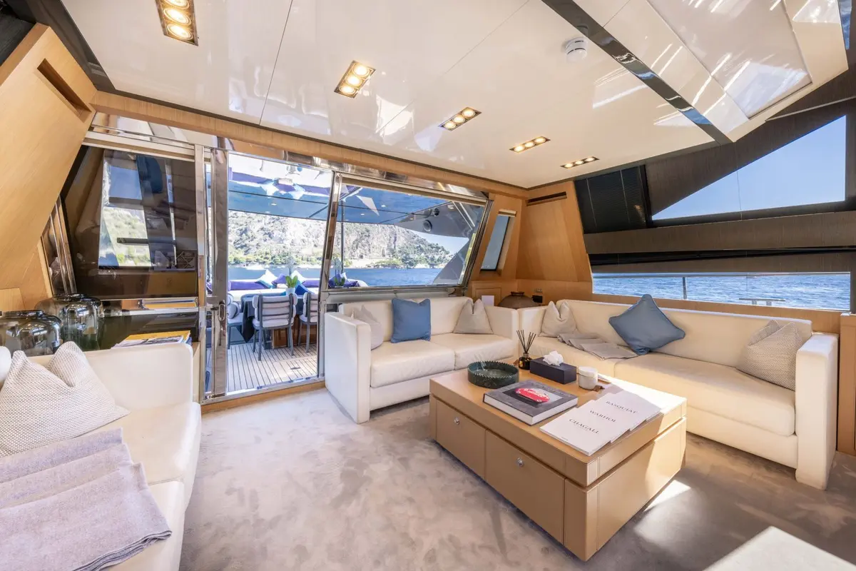 Riva 86 Domino, main deck — Cannes Yachst hire, Cannes. Riva 86 Domino — 26m