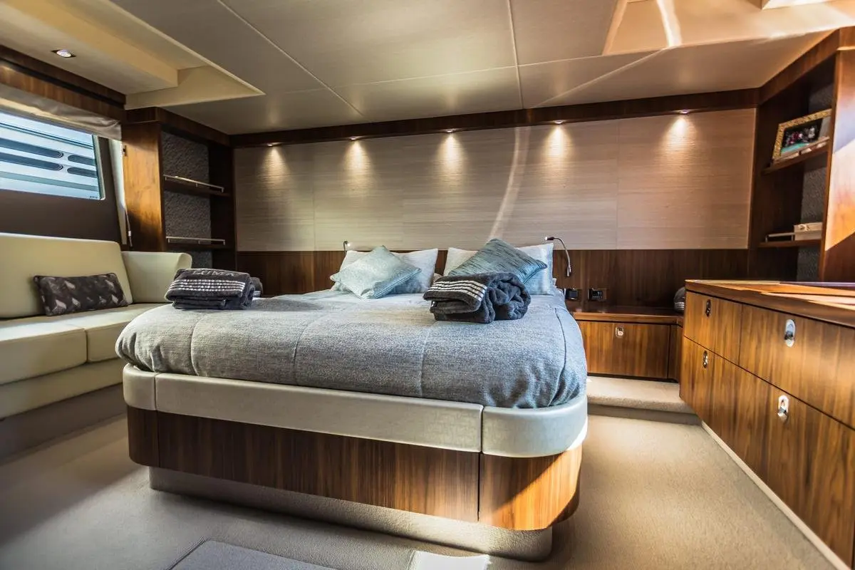 Manhattan 65, main deck — Cannes Yachst hire, Cannes. Manhattan 65 — 22m