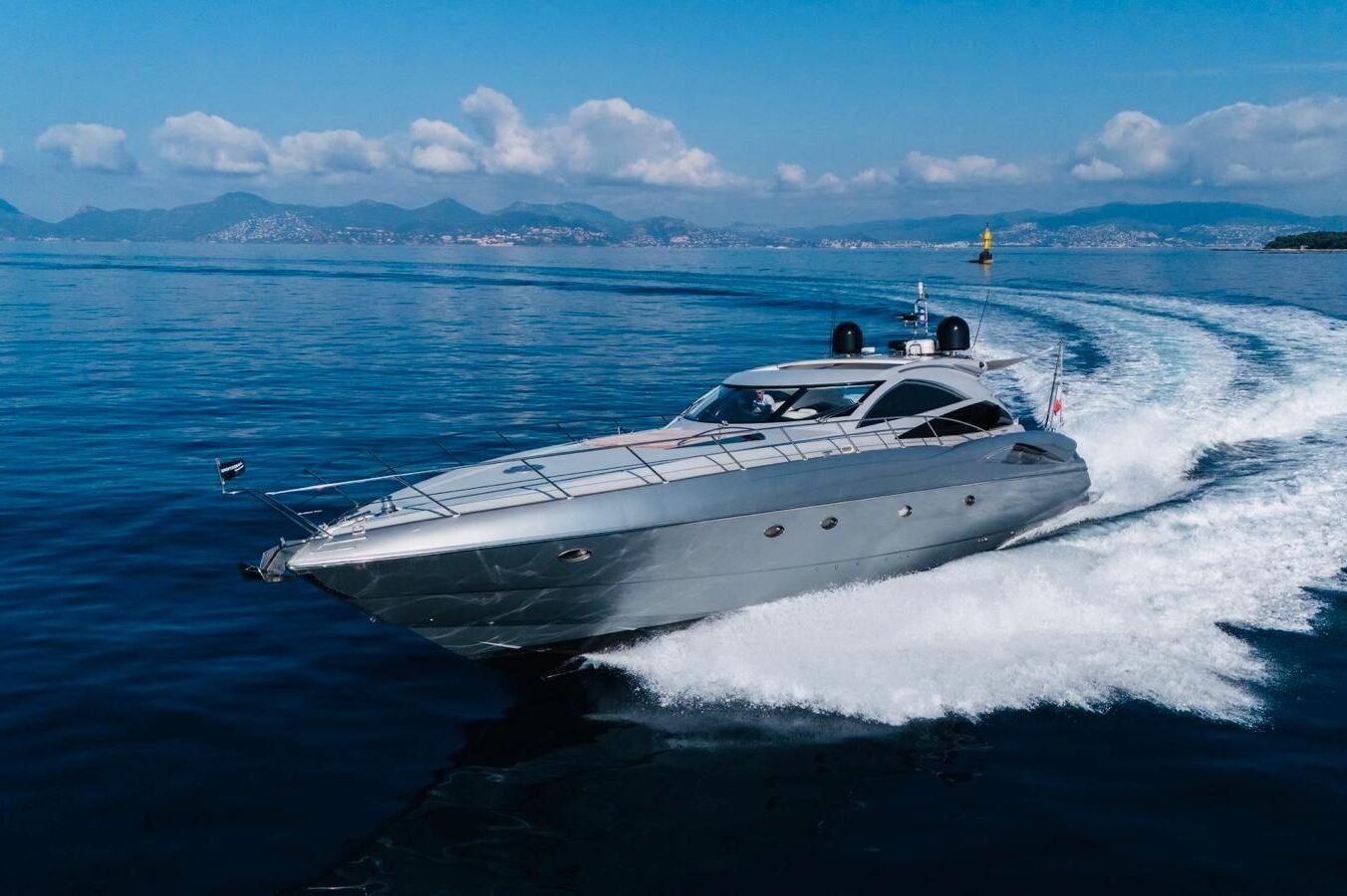 Sunseeker Predator 68