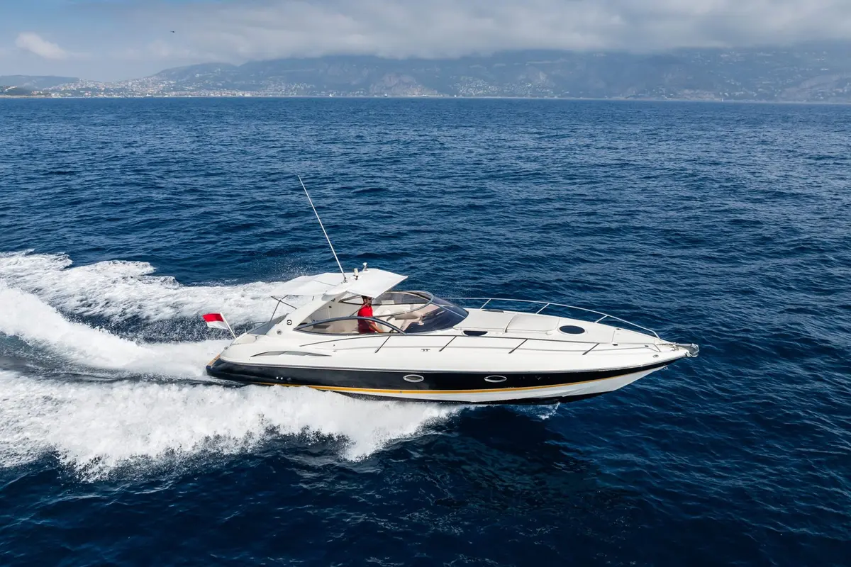 Superhawk 34, exterior — Cannes Yachst hire, Cannes. Superhawk 34 — 11m