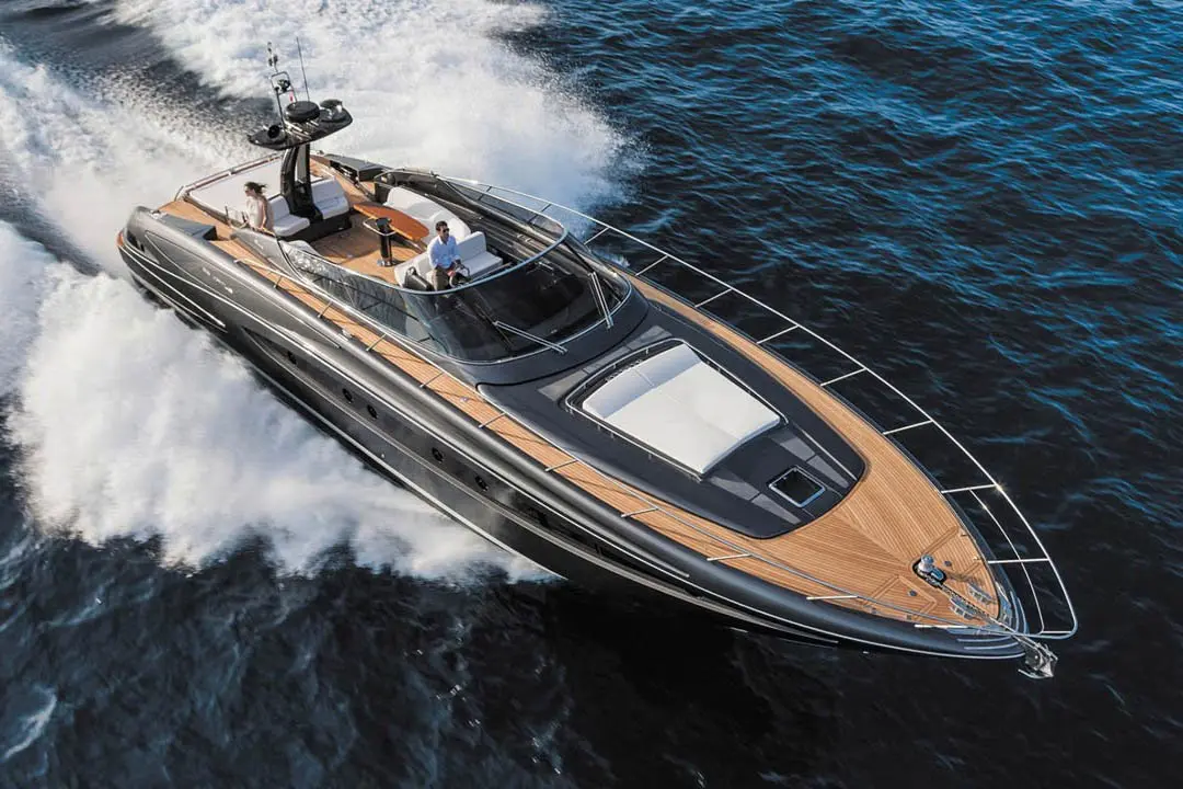 Virtus 63, main deck — Cannes Yachst hire, Cannes. Virtus 63 — 19m