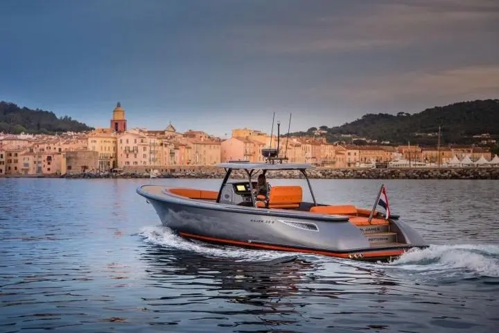 Wajer 38S, главная палуба — Cannes Yachst hire, Канны. Wajer 38S — 11m